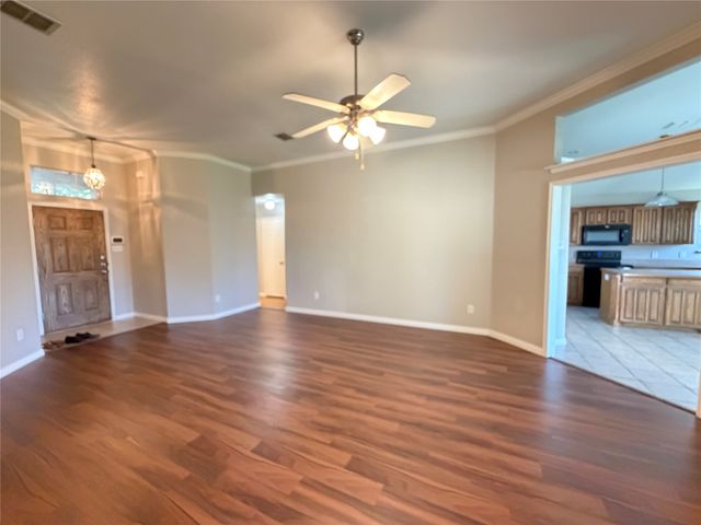 5932 Highcrest Drive, Watauga, TX 76148