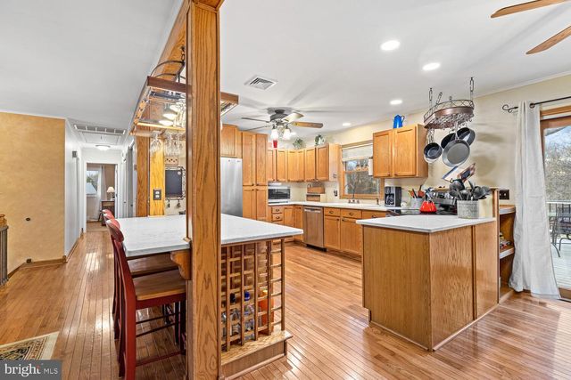 1573 GARRISONVILLE RD, Stafford, VA 22556