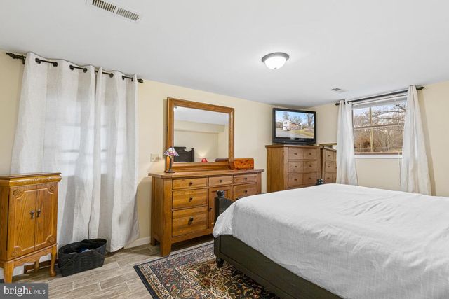 1573 GARRISONVILLE RD, Stafford, VA 22556