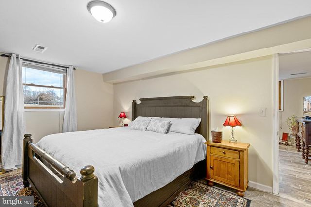 1573 GARRISONVILLE RD, Stafford, VA 22556