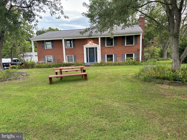 1573 GARRISONVILLE RD, Stafford, VA 22556