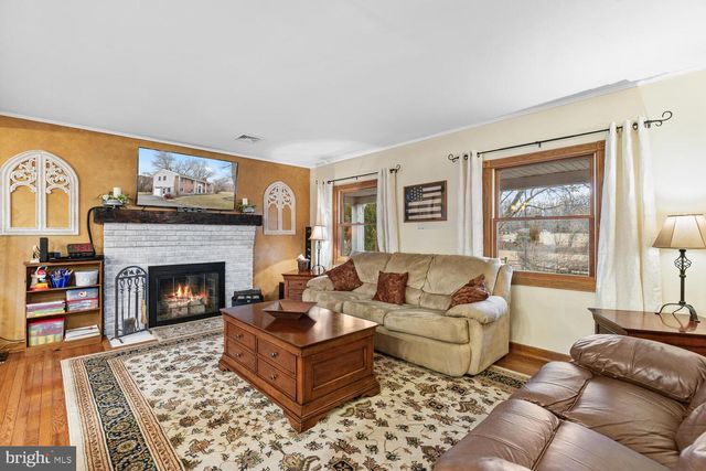 1573 GARRISONVILLE RD, Stafford, VA 22556