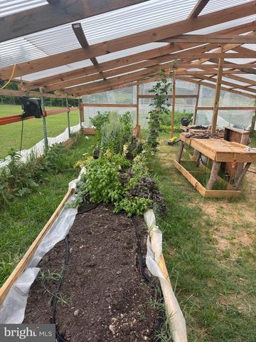 1573 GARRISONVILLE RD, Stafford, VA 22556