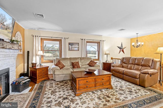 1573 GARRISONVILLE RD, Stafford, VA 22556