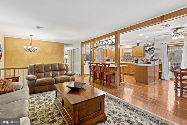 1573 GARRISONVILLE RD, Stafford, VA 22556