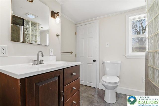 446 West Saint Joseph Street, Easton, PA 18042