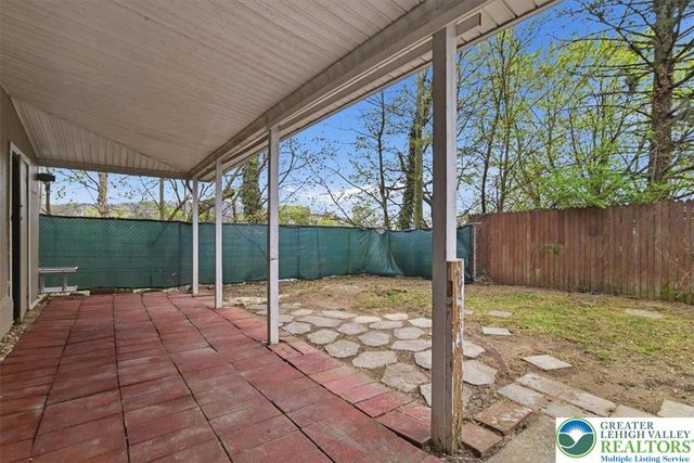 446 West Saint Joseph Street, Easton, PA 18042