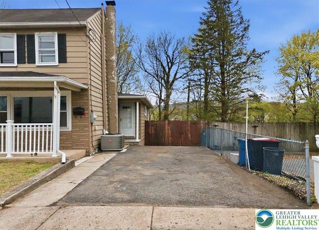 446 West Saint Joseph Street, Easton, PA 18042