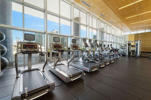 3470 E Coast Ave H2504, Miami, FL 33137