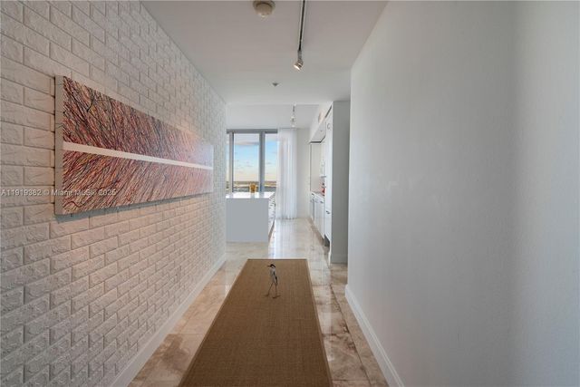 3470 E Coast Ave H2504, Miami, FL 33137