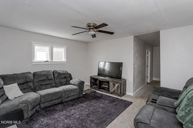 628 Evesham Avenue, Toledo, OH 43607