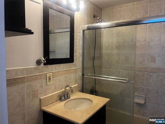 4 Horizon Road 1210, Fort Lee, NJ 07024