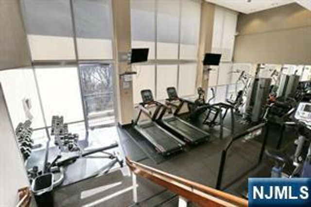 4 Horizon Road 1210, Fort Lee, NJ 07024