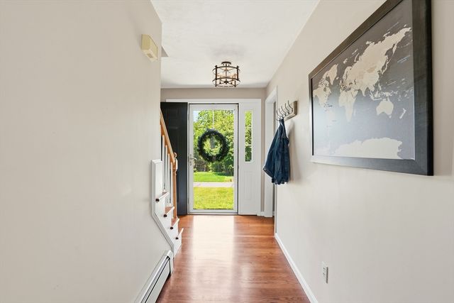 29 Walter Faunce Rd, Kingston, MA 02364