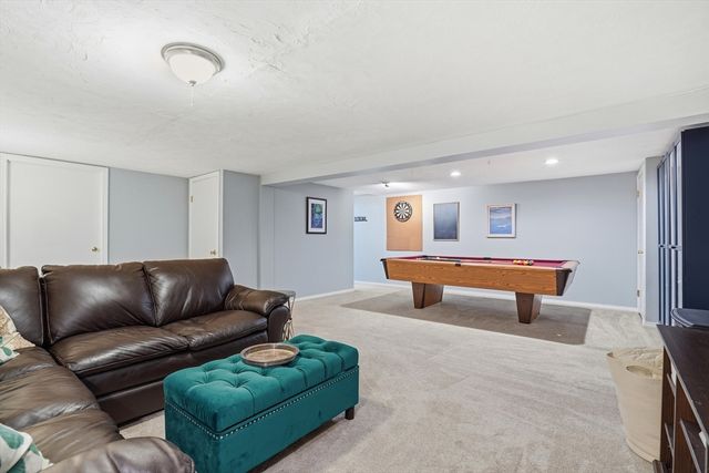 29 Walter Faunce Rd, Kingston, MA 02364
