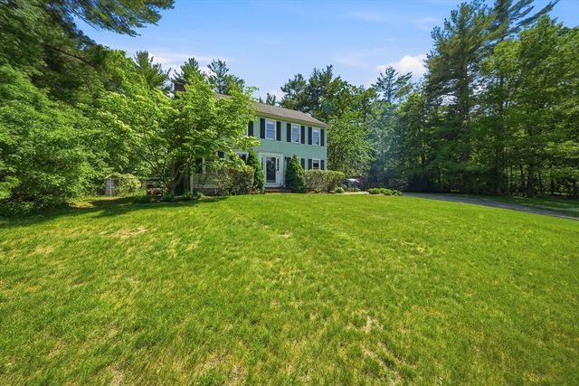 29 Walter Faunce Rd, Kingston, MA 02364