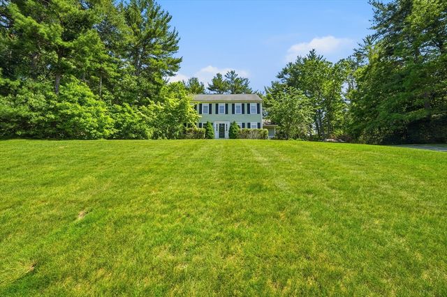29 Walter Faunce Rd, Kingston, MA 02364