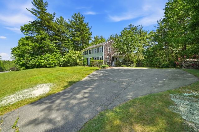 29 Walter Faunce Rd, Kingston, MA 02364