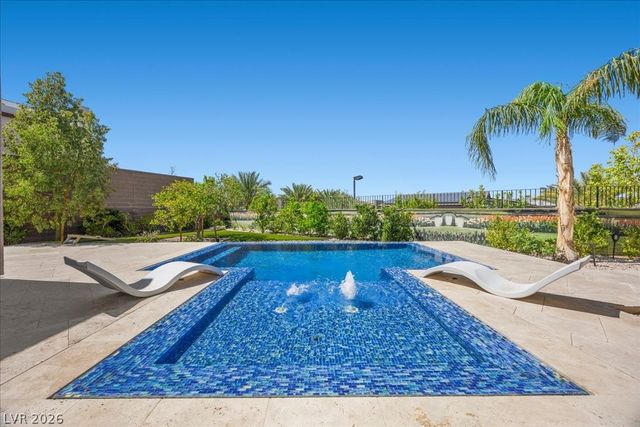 2228 Summit Mesa Lane, Henderson, NV 89052