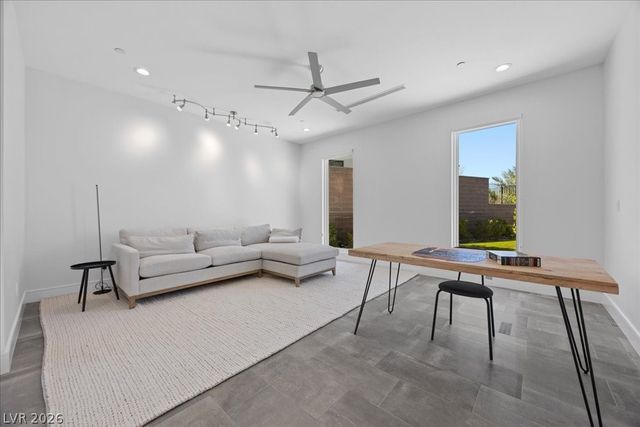 2228 Summit Mesa Lane, Henderson, NV 89052