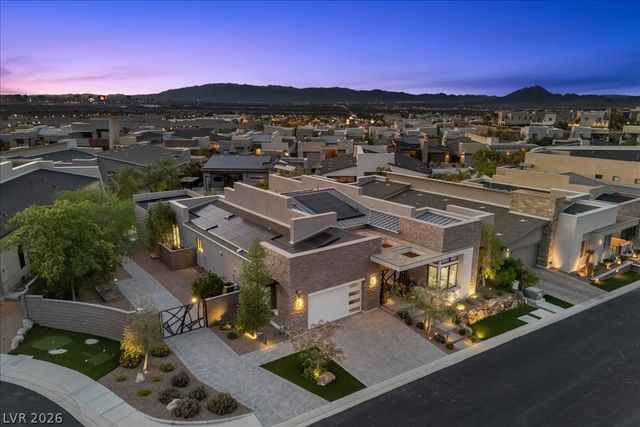 2228 Summit Mesa Lane, Henderson, NV 89052
