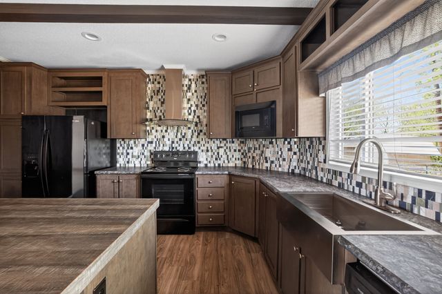 12629 County Road 1054, Farmersville, TX 75442