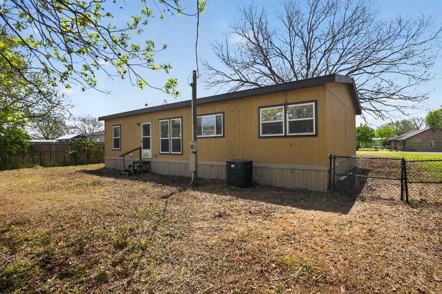 12629 County Road 1054, Farmersville, TX 75442