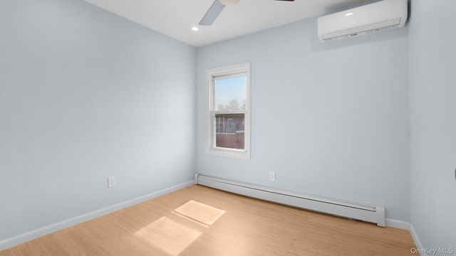190-13 109th Road, Saint Albans, NY 11412