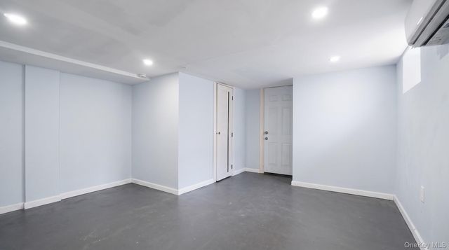 190-13 109th Road, Saint Albans, NY 11412