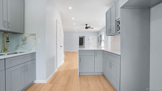 190-13 109th Road, Saint Albans, NY 11412