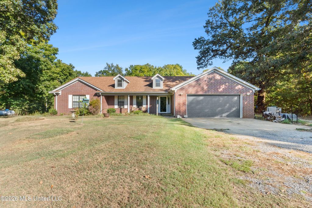 5716 Poplar Corner Road, Walls, MS 38680 — exterior