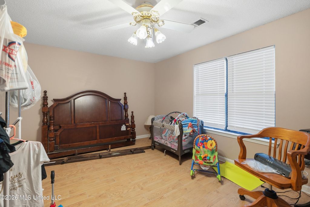 5716 Poplar Corner Road, Walls, MS 38680 — photo 5