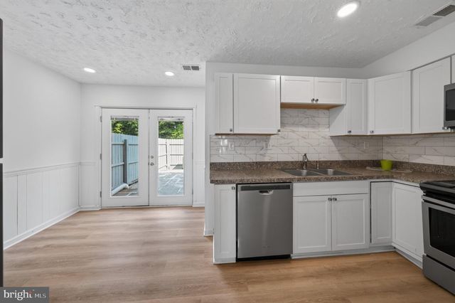209 RITTER PL, Berryville, VA 22611