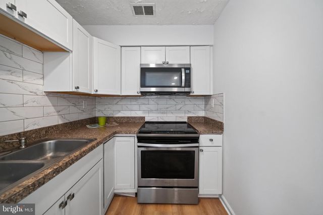 209 RITTER PL, Berryville, VA 22611