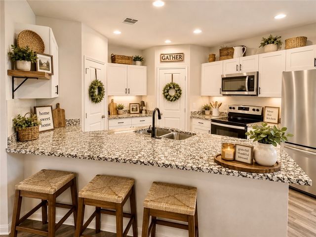 137 Windmill Road, Snook, TX 77878
