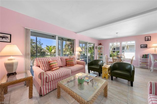 2162 Egret CIR, Sanibel, FL 33957