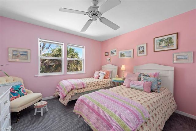 2162 Egret CIR, Sanibel, FL 33957
