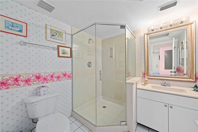 2162 Egret CIR, Sanibel, FL 33957