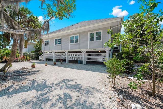 2162 Egret CIR, Sanibel, FL 33957