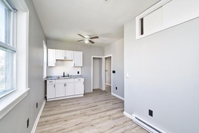 54 Grinnell St 2, Fall River, MA 02721