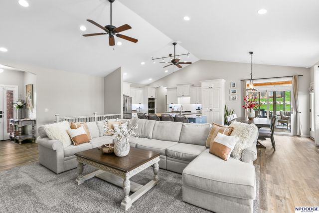 19314 Spaulding Circle, Elkhorn, NE 68022