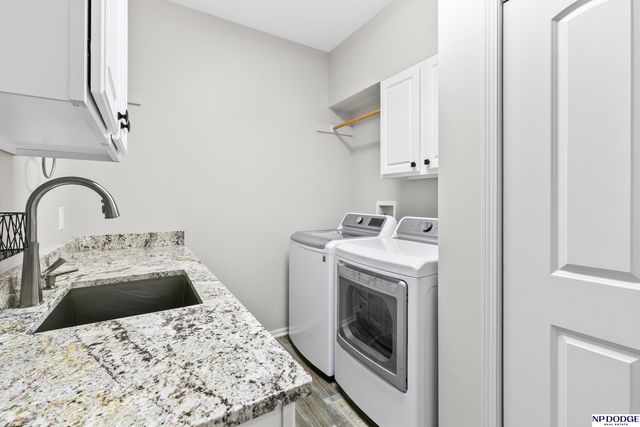 19314 Spaulding Circle, Elkhorn, NE 68022
