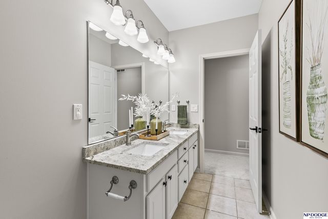 19314 Spaulding Circle, Elkhorn, NE 68022