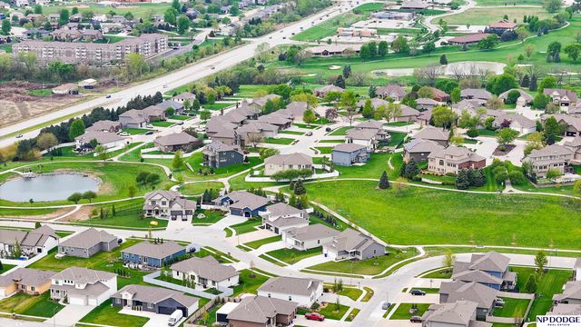 19314 Spaulding Circle, Elkhorn, NE 68022