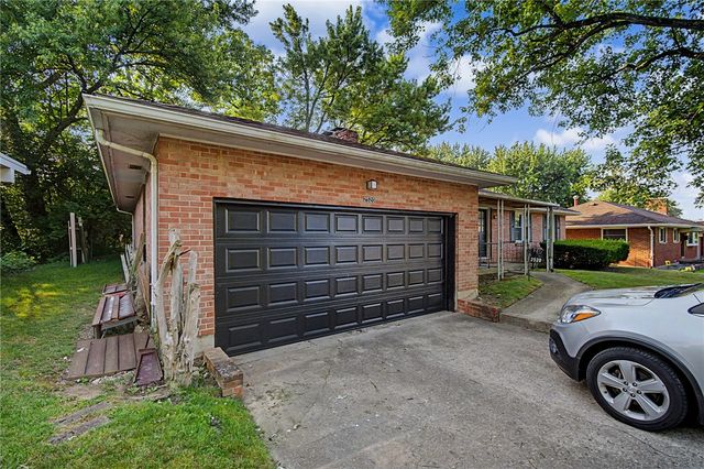 2520 England Avenue, Dayton, OH 45406