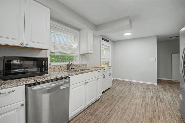 2520 England Avenue, Dayton, OH 45406