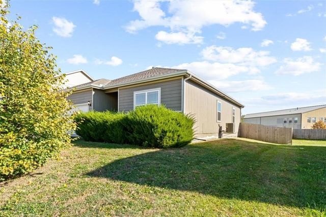 11115 N Jefferson Street, Kansas City, MO 64155