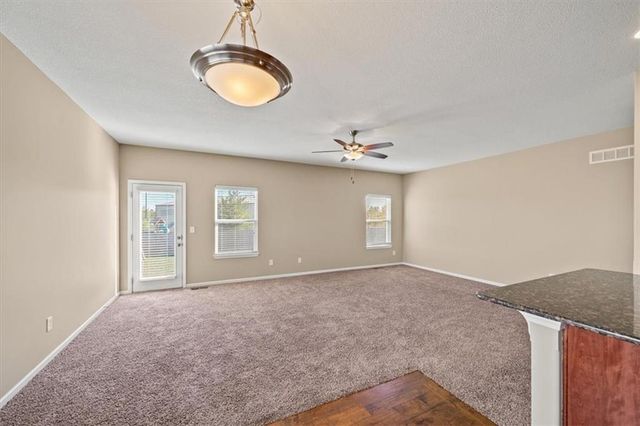 11115 N Jefferson Street, Kansas City, MO 64155