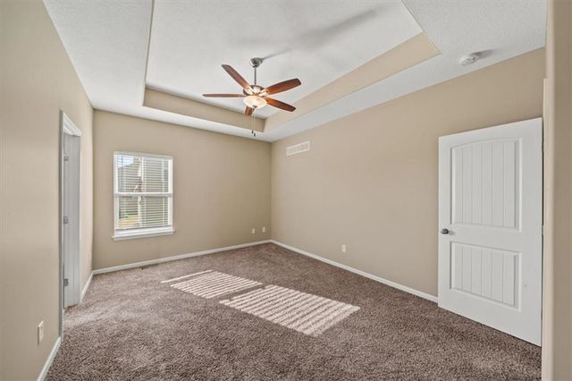 11115 N Jefferson Street, Kansas City, MO 64155