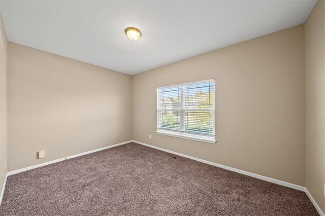 11115 N Jefferson Street, Kansas City, MO 64155